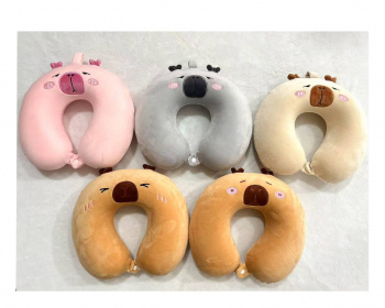 им Подушка арт. G0005/230223-3 На шею Капибара ассорти в пак.) им Подушка арт. G0005/230223-3 На шею Капибара ассорти в пак.)